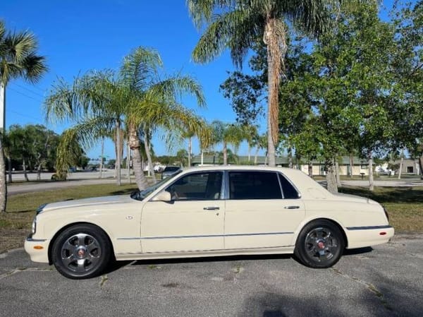 2001 Bentley Arnage  for Sale $55,495 