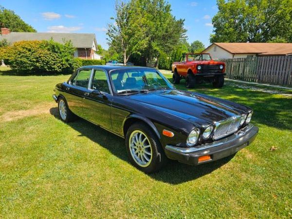 1983 Jaguar XJ6  for Sale $35,995 