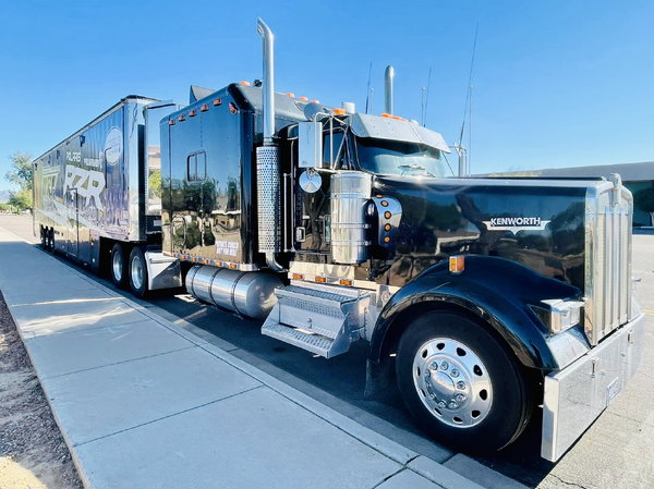 Race Rig - 2001 Kenworth W900  for Sale $100,000 