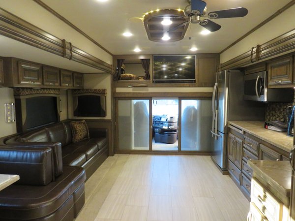 2017 Haulmark Motor Coach Status 45DB