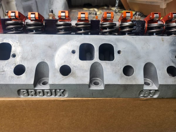 B1 Cylinder Heads for Small Block