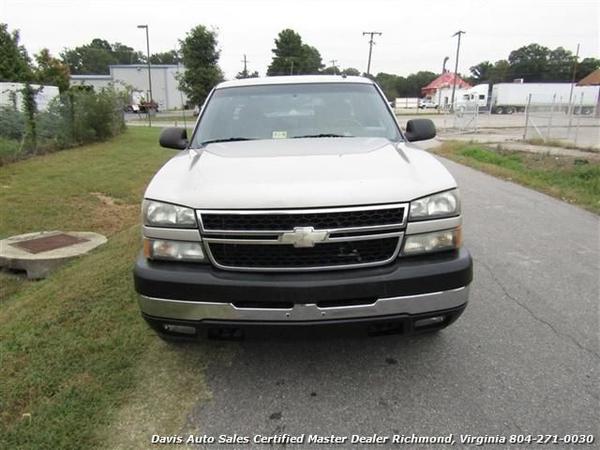 2006 CHEVROLET SILVERADO 2500HD for Sale $9,995