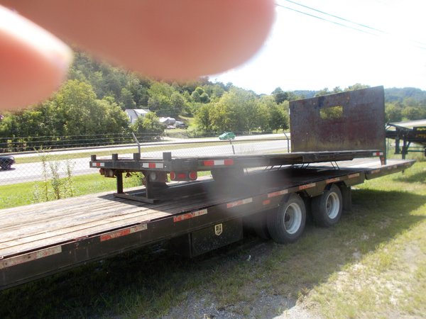 17' flatbed with headboard, rub rail and stake pockets