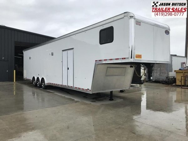 2019 United Trailers Ushgn 8 5x44 Bathroom Package Car Rac For