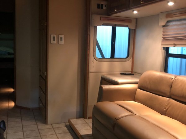 28’ NRC Freightliner toter for Sale $92,000
