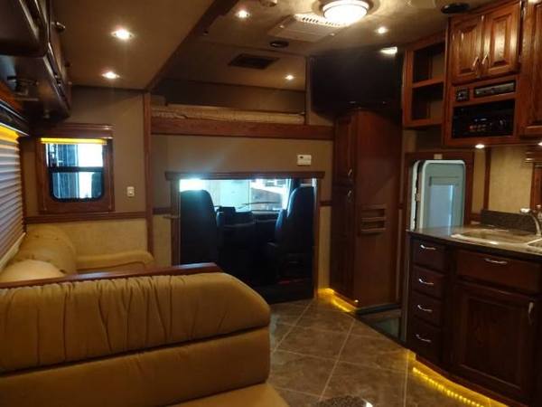 2014 Showhauler Garage Unit for Sale $285,000