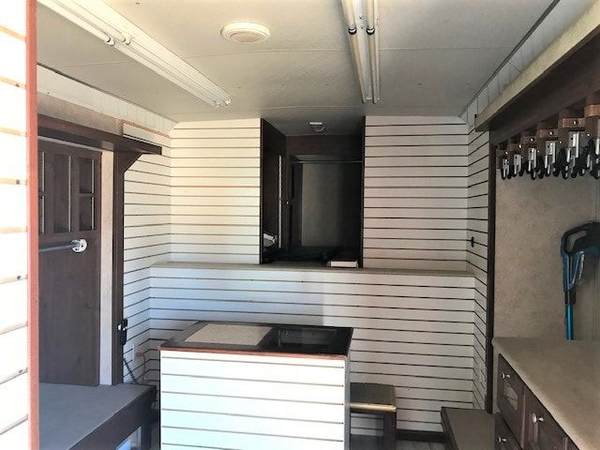 2010 STW Shadow Enclosed Trailer with LQ (Storefront)