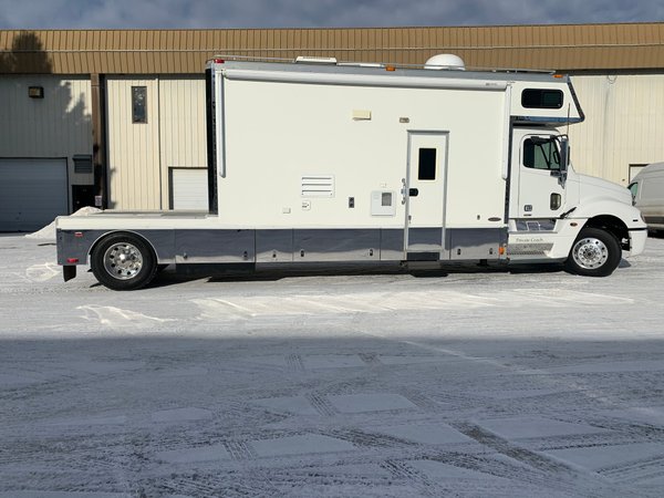 2006 Renegade Columbia Freightliner for Sale $107,500