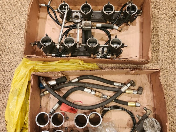 Mechanical Fuel Injection System for a 291 Desoto Hemi