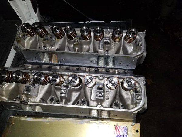 BB Mopar Edelbrock RPM heads  for Sale $3,200 