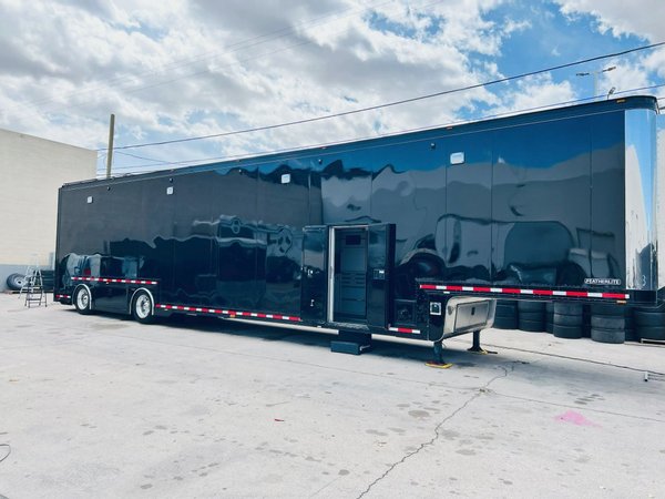 53' Featherlite Transporter. 2 Car Split Axle  for Sale $310,000 