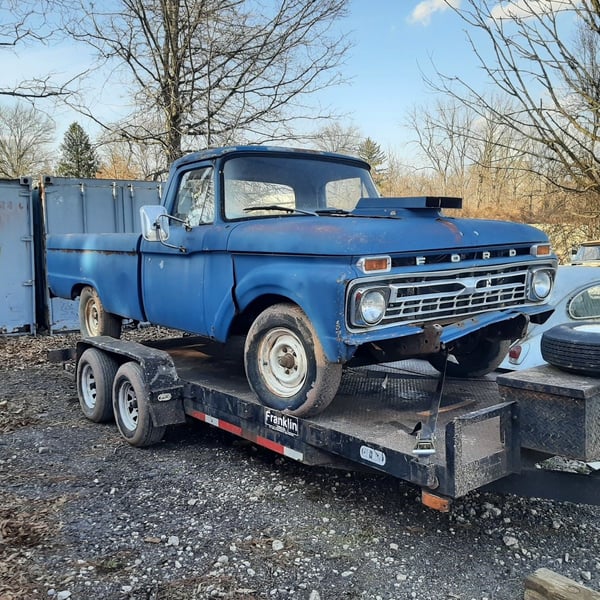 1965 Ford F-100 