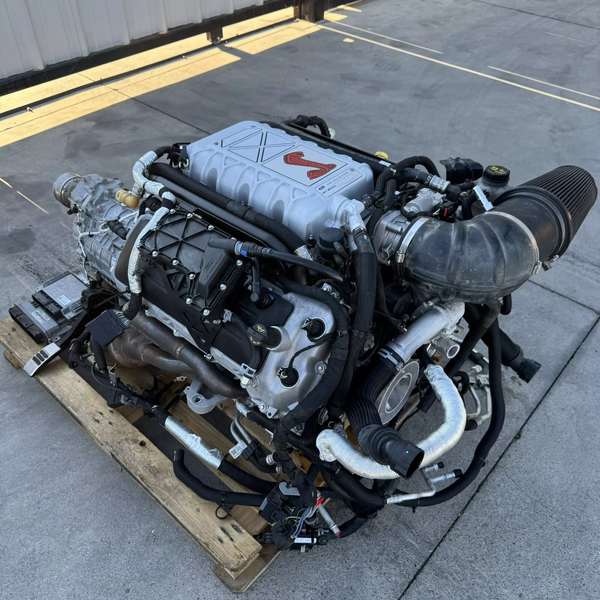 2022 MUSTANG GT500 5.2 PREDATOR ENGINE TRANSMISSION COMPLET for Sale