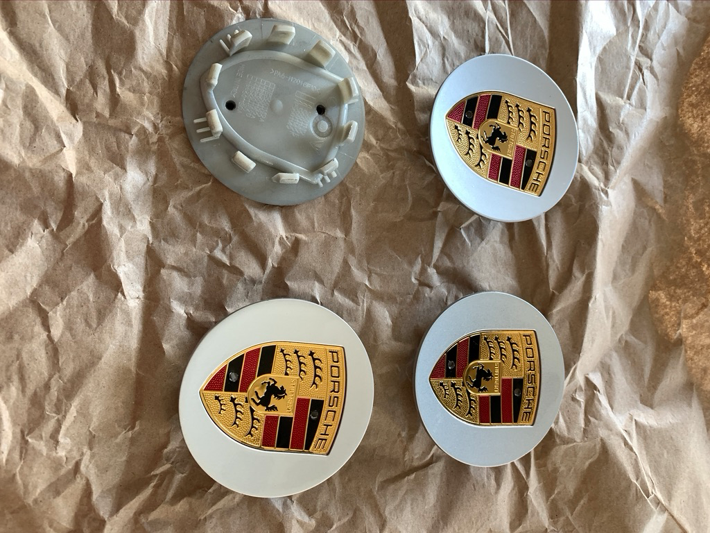 Wheels and Tires/Axles - Color Crest Center Caps - Set of 4 - Silver - Used - Norwalk, CT 06853, United States