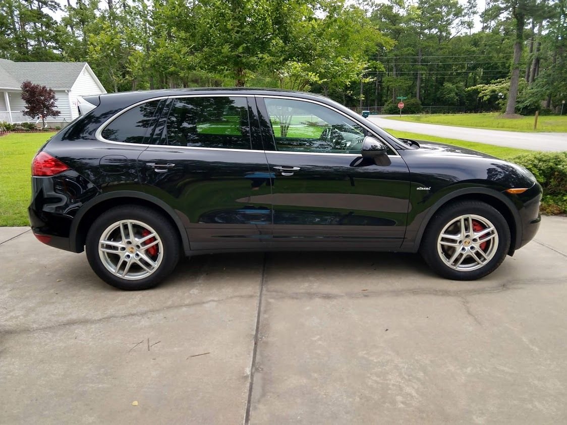 2014 Porsche Cayenne - Low Mileage Diesel w/ all service records - Used - VIN Platinum Edition - 75,000 Miles - 6 cyl - AWD - Automatic - SUV - Black - Beaufort, NC 28516, United States