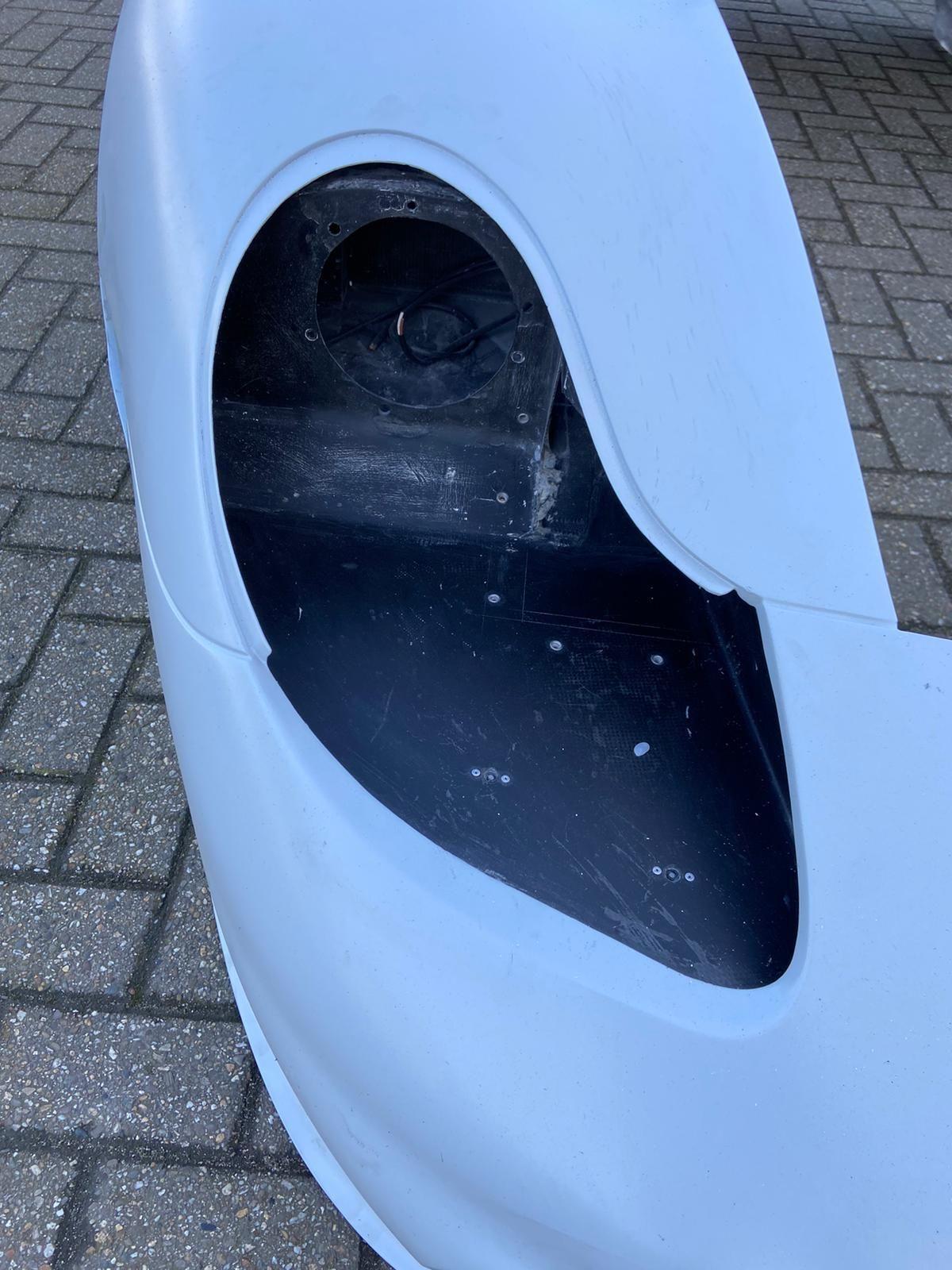 Exterior Body Parts - Porsche 911 GT1 Evo Bodywork Front and Rear Bonnet - Used - 1996 to 1997 Porsche GT1 - Heppenheim, FL 33176, United States