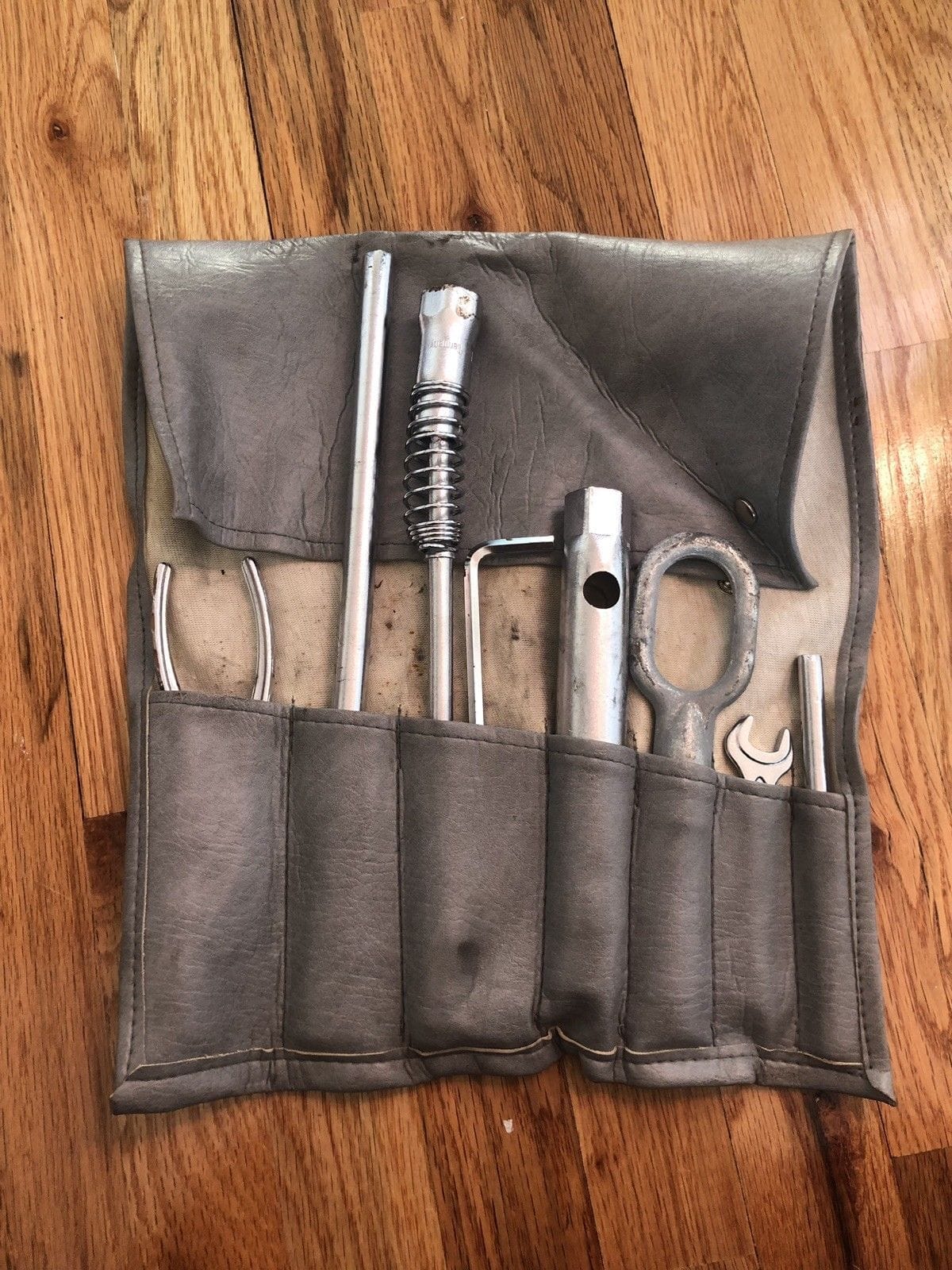 Interior/Upholstery - 968 Tool Roll and Lots of other 968 / 944 (1985.5+) / 911 parts -- cheap! - Used - New York City, NY 11217, United States