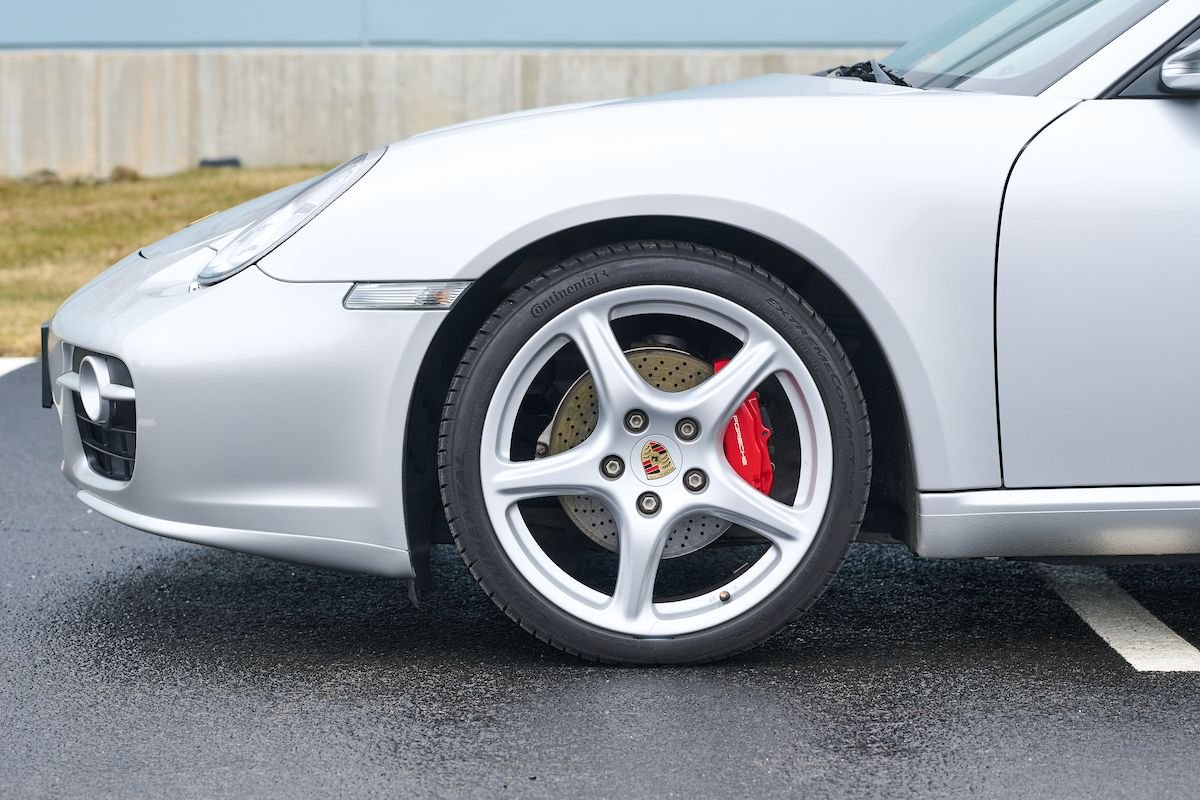 2006 Porsche Cayman - Immaculate 2006 Cayman S, Manual with Special Cocoa Leather Interior - Used - VIN WP0AB29846U782713 - 39,000 Miles - 6 cyl - 2WD - Manual - Coupe - Silver - Worcester, MA 01603, United States