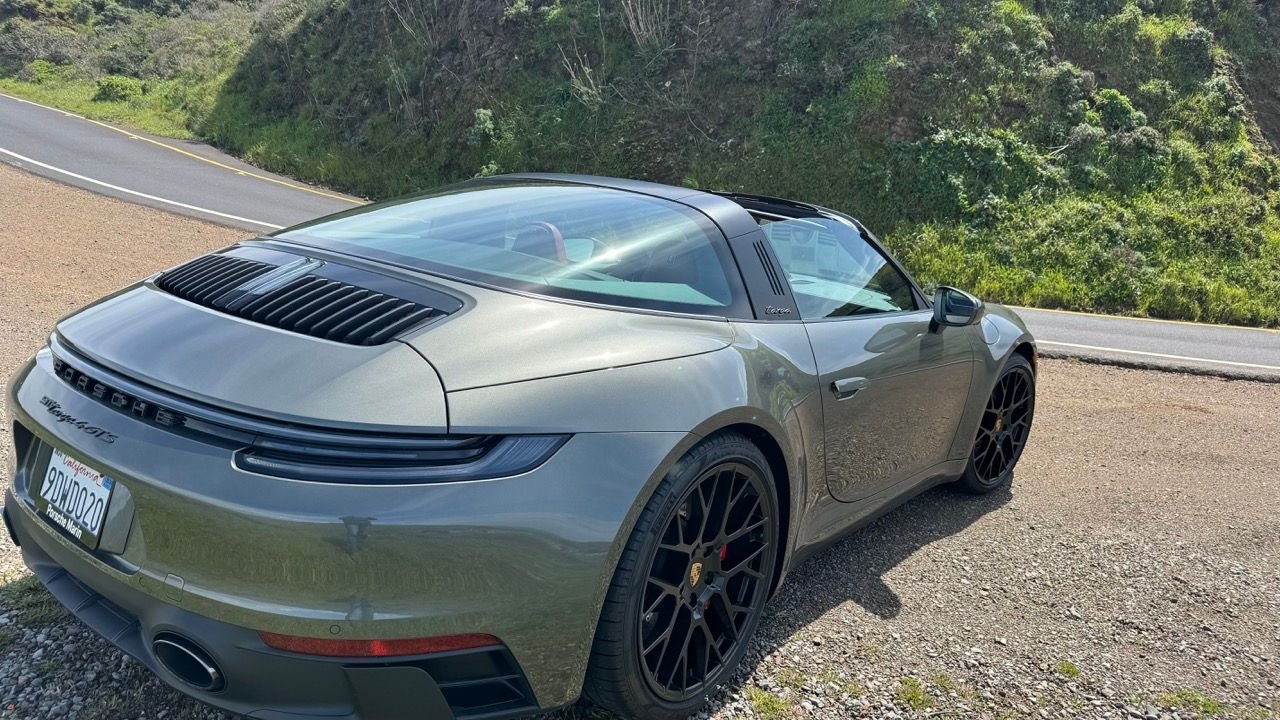 2022 Porsche 911 - 2022 GTS Targa 4 in Aventurine Green, 930 Red leather package, Super low miles - Used - VIN WP0BB2A94NS232477 - 1,390 Miles - 6 cyl - 4WD - Automatic - Coupe - Gray - San Francisco, CA 94107, United States