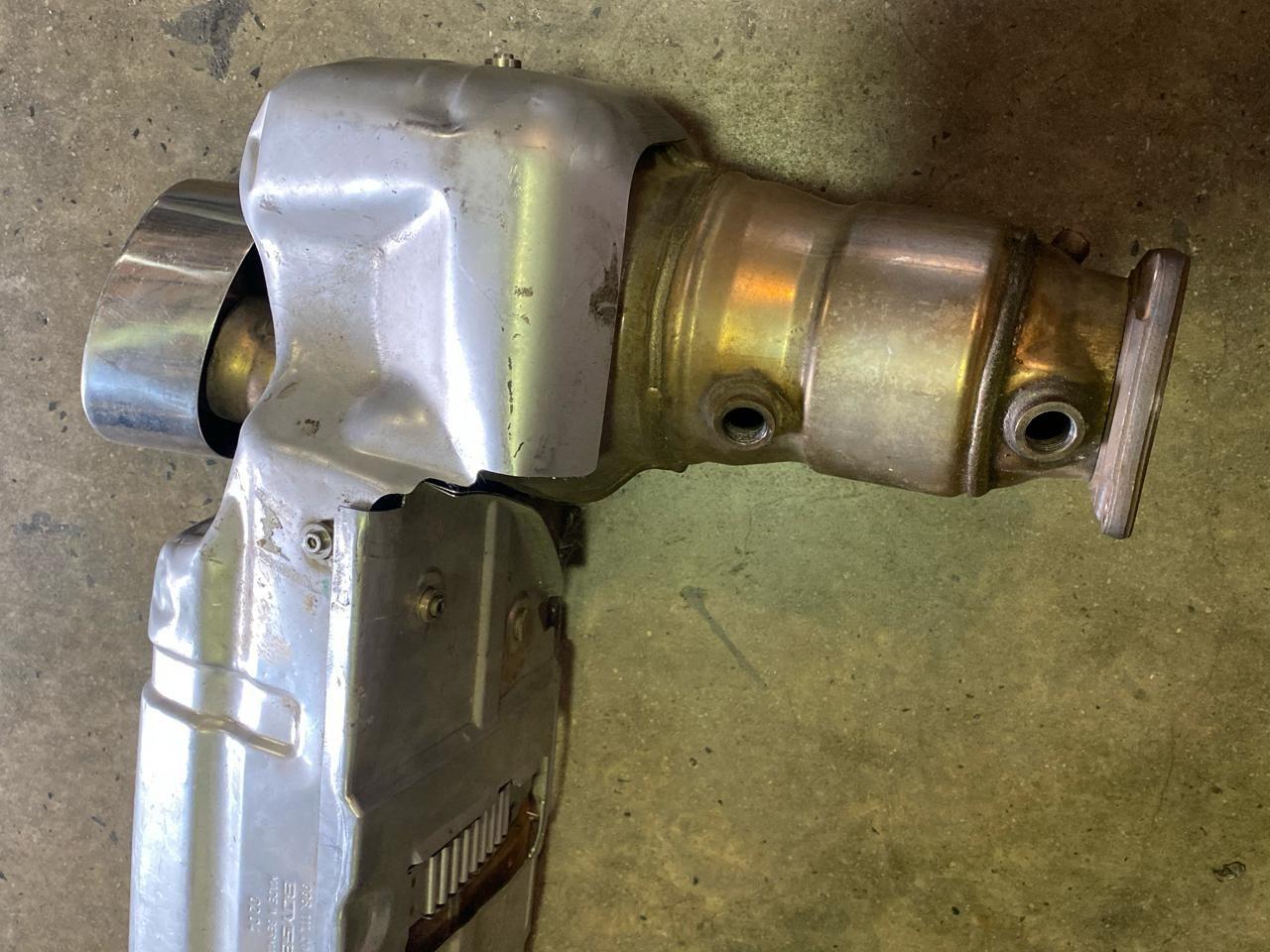 Engine - Exhaust - Complete 996 GT2 Stock Exhaust w/ Tips - Used - 2002 to 2005 Porsche GT2 - 2002 to 2005 Porsche 911 - Middlesex, NJ 08846, United States