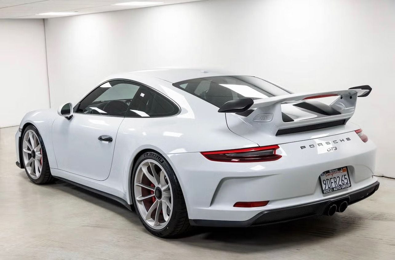 2018 Porsche GT3 - 2018 GT3 991.2 Manual - Used - VIN WPOAC2A9XJS174636 - 29,300 Miles - 6 cyl - 2WD - Manual - Coupe - White - San Leandro, CA 94577, United States