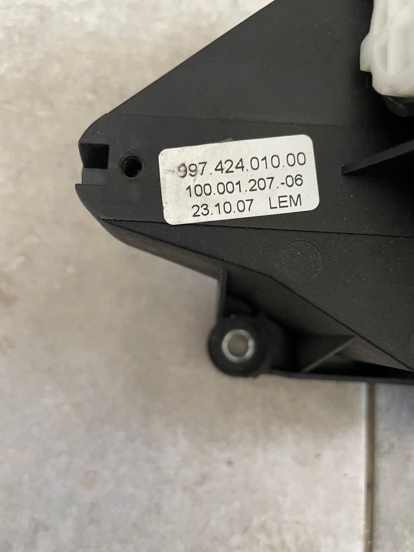 2002 Porsche 911 - 997 Shift assembly - Drivetrain - $200 - Saugus, MA 01906, United States