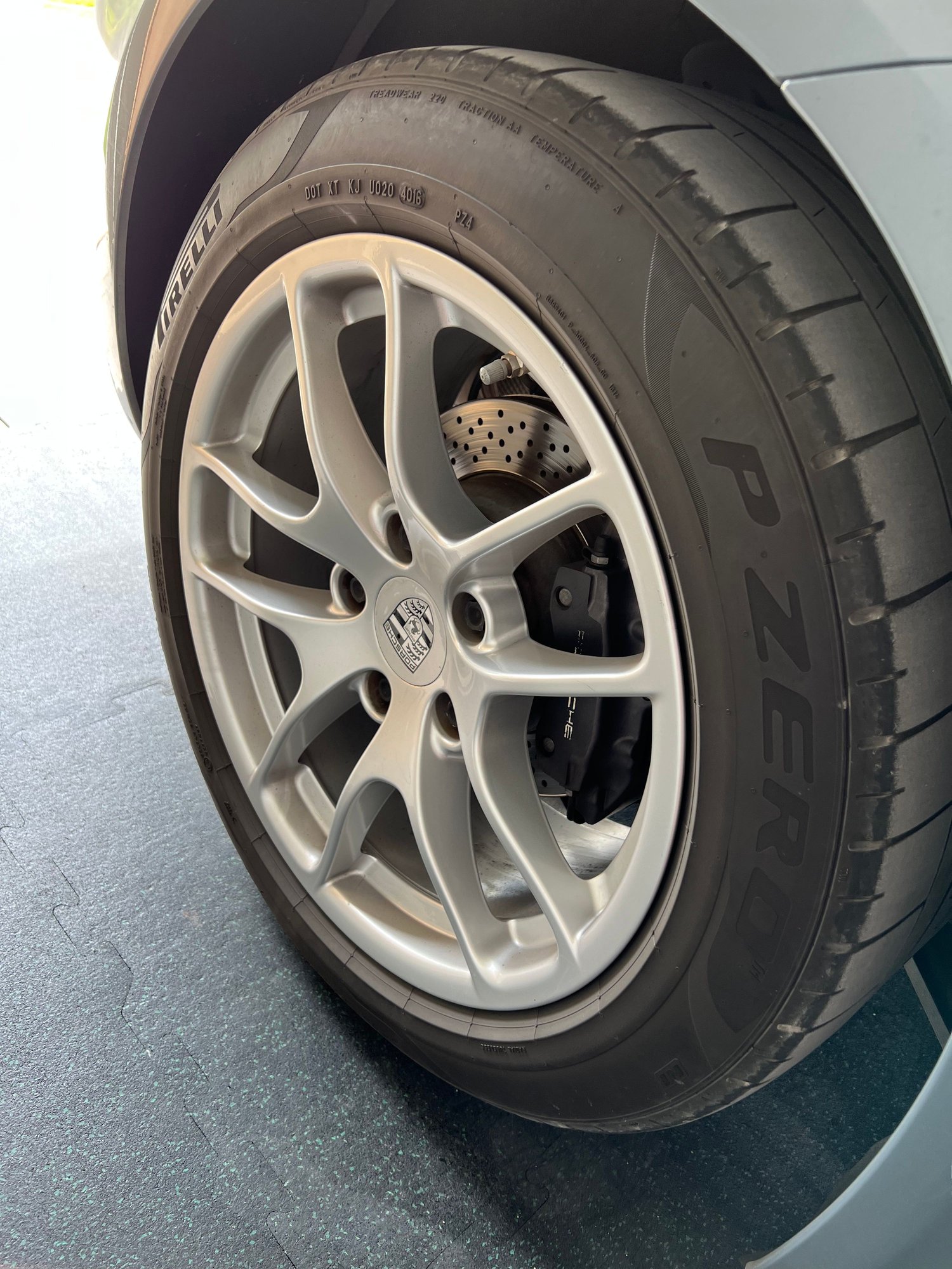 Wheels and Tires/Axles - 718 Cayman 18 inch base wheels and tires tpms - Used - 2017 to 2022 Porsche 718 Cayman - 2010 to 2016 Porsche Cayman - Lago Vista, TX 78645, United States