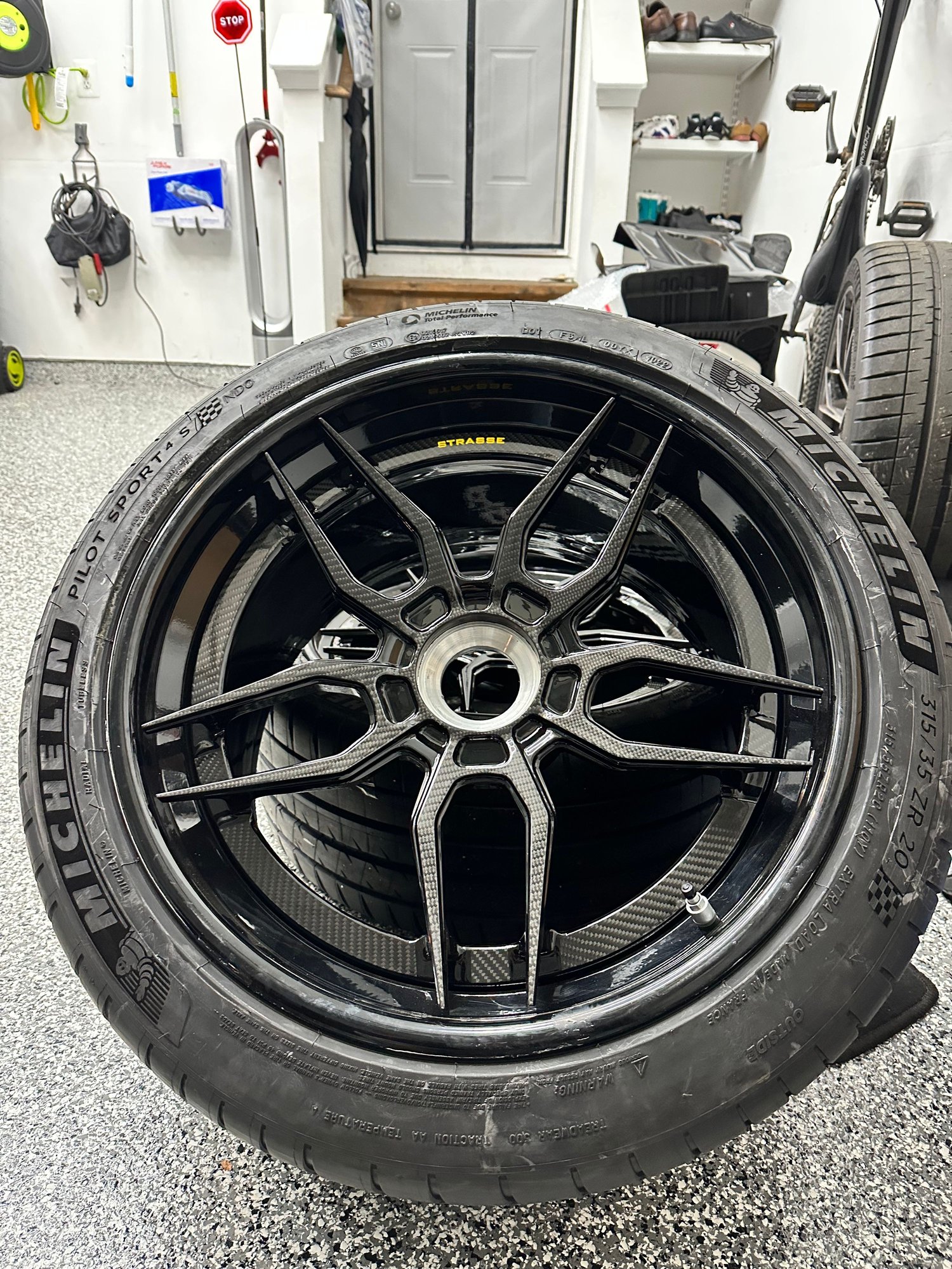 Wheels and Tires/Axles - Strasse SV4 deep concave in ultralight carbon - Used - 0  All Models - Gaithersburg, MD 20878, United States
