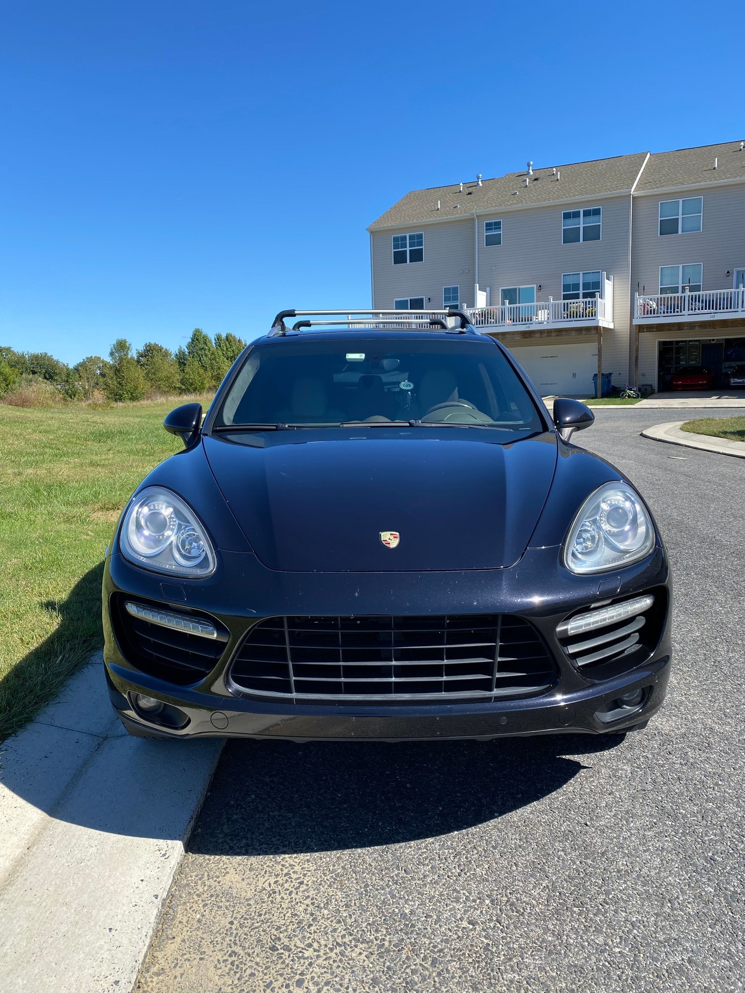 2011 Porsche Cayenne - 2011 Porsche Cayenne Turbo - Used - VIN WP1AC2A27BLA87693 - 160,000 Miles - 8 cyl - 4WD - Automatic - SUV - Black - Stevensville, MD 21666, United States