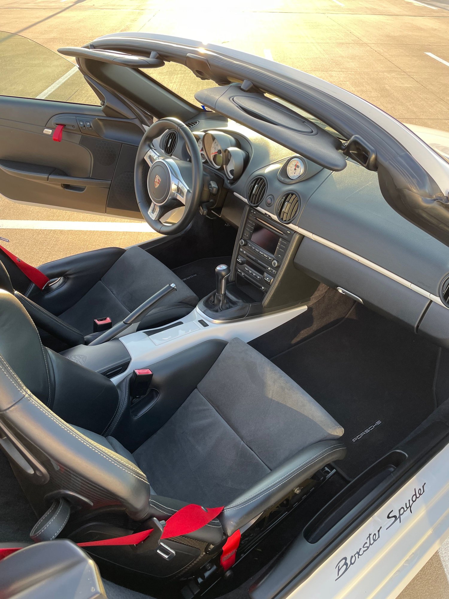 2011 Porsche Boxster - 987 Boxster Spyder - M/T, LWB, PSE, New Tires - Used - VIN Upon Request - 30,200 Miles - Manual - White - Dallas, TX 75287, United States