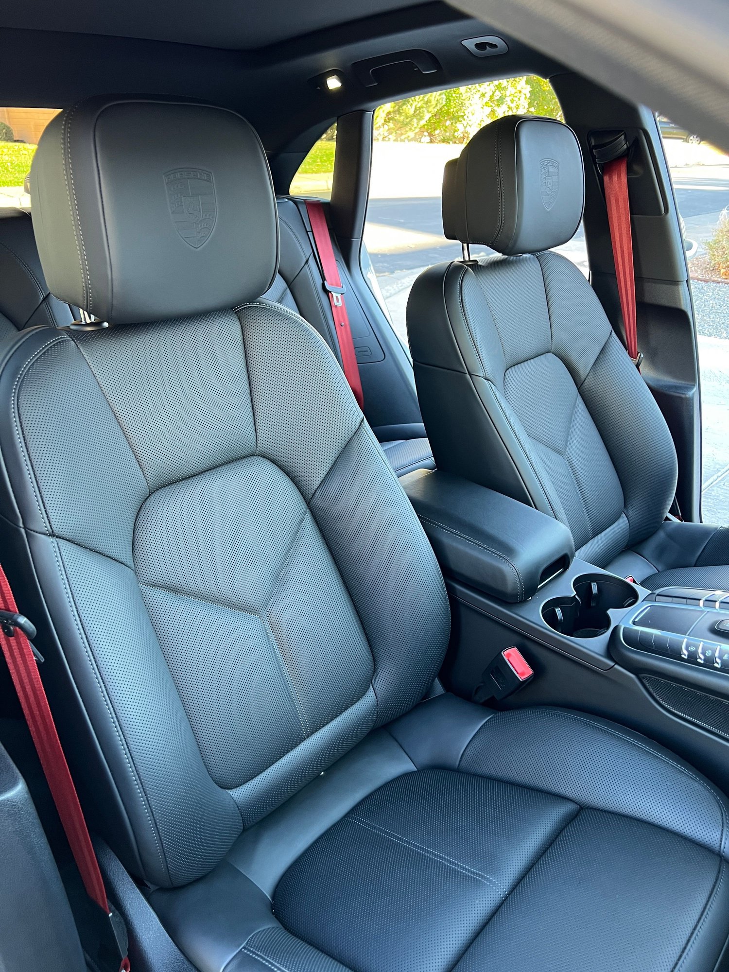 2020 Porsche Macan - Chalk Macan GTS - Used - VIN WP1AG2A53LLB55083 - 9,300 Miles - 6 cyl - AWD - Automatic - SUV - Gray - Albuquerque, NM 87111, United States