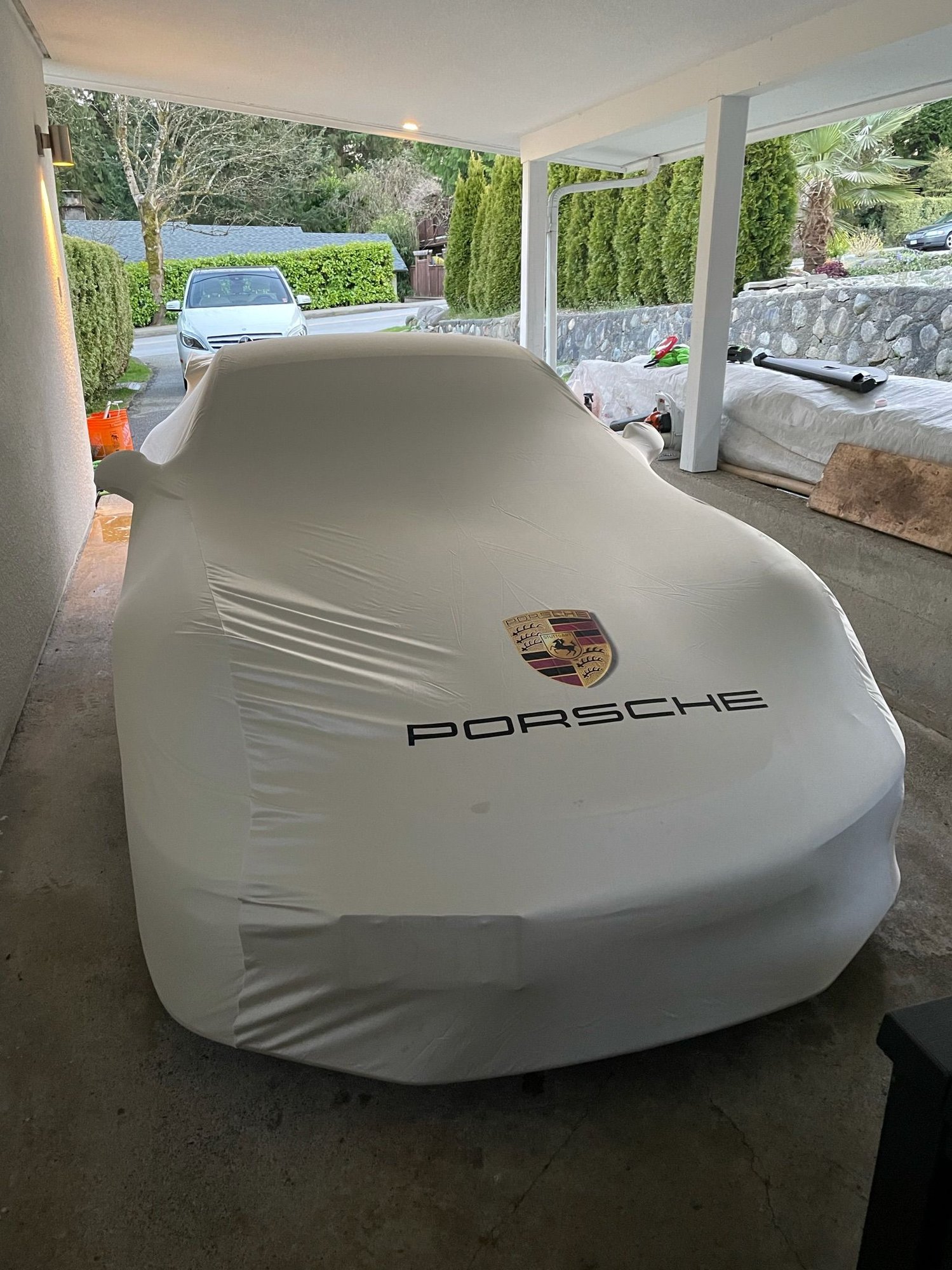 2018 Porsche GT3 - Canadian 2018 GT3 PDK in Chalk and CPO - Used - VIN WP0AC2A6JS174486 - 19,850 Miles - 6 cyl - 2WD - Automatic - Coupe - Gray - North Vancouver, BC V7J1M6, Canada