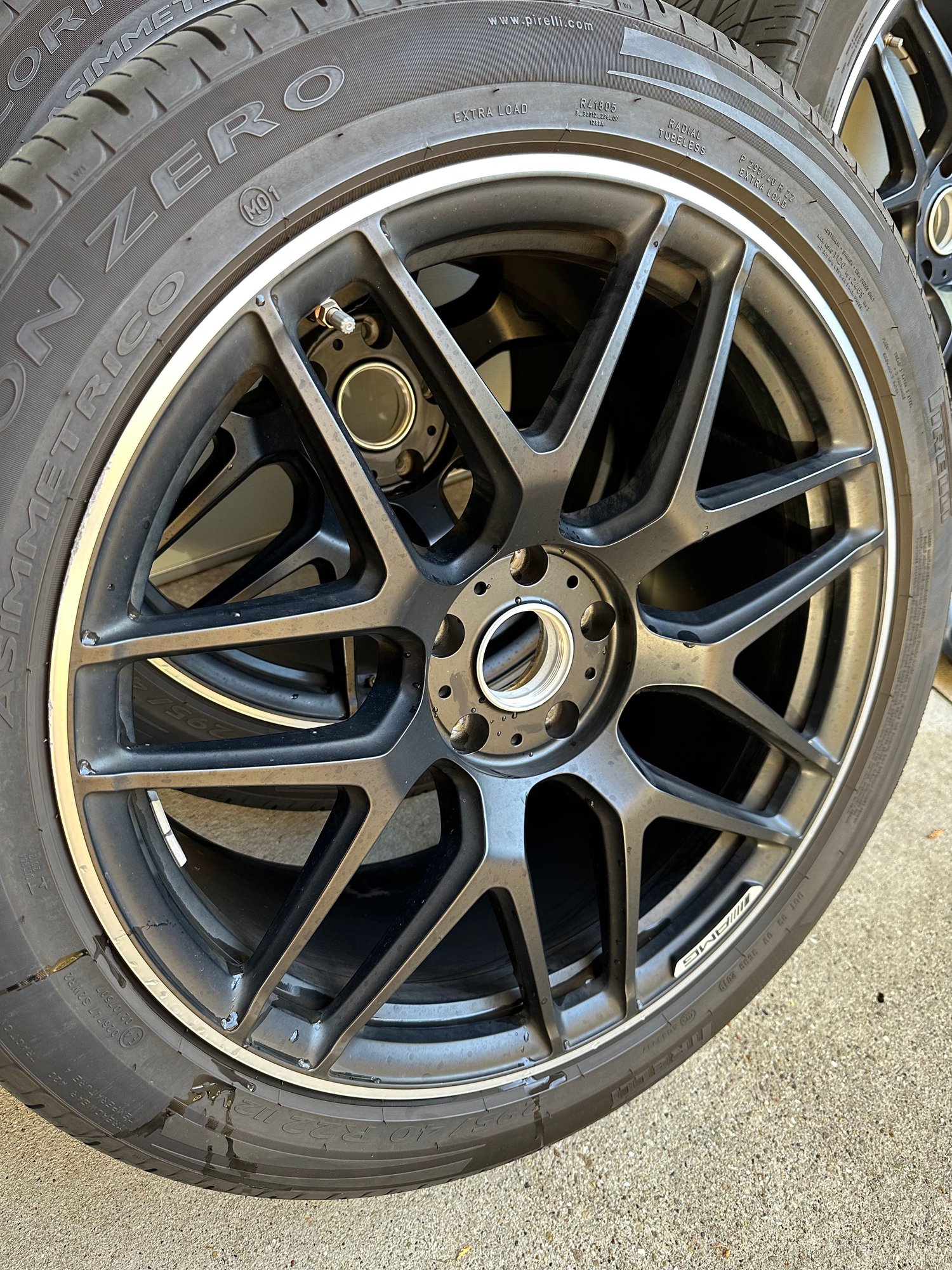 Wheels and Tires/Axles - 22 inch Mercedes-Benz G63 AMG Wheels & Tires - Used - 2020 to 2023 Mercedes-Benz G63 AMG - Madison, WI 53705, United States