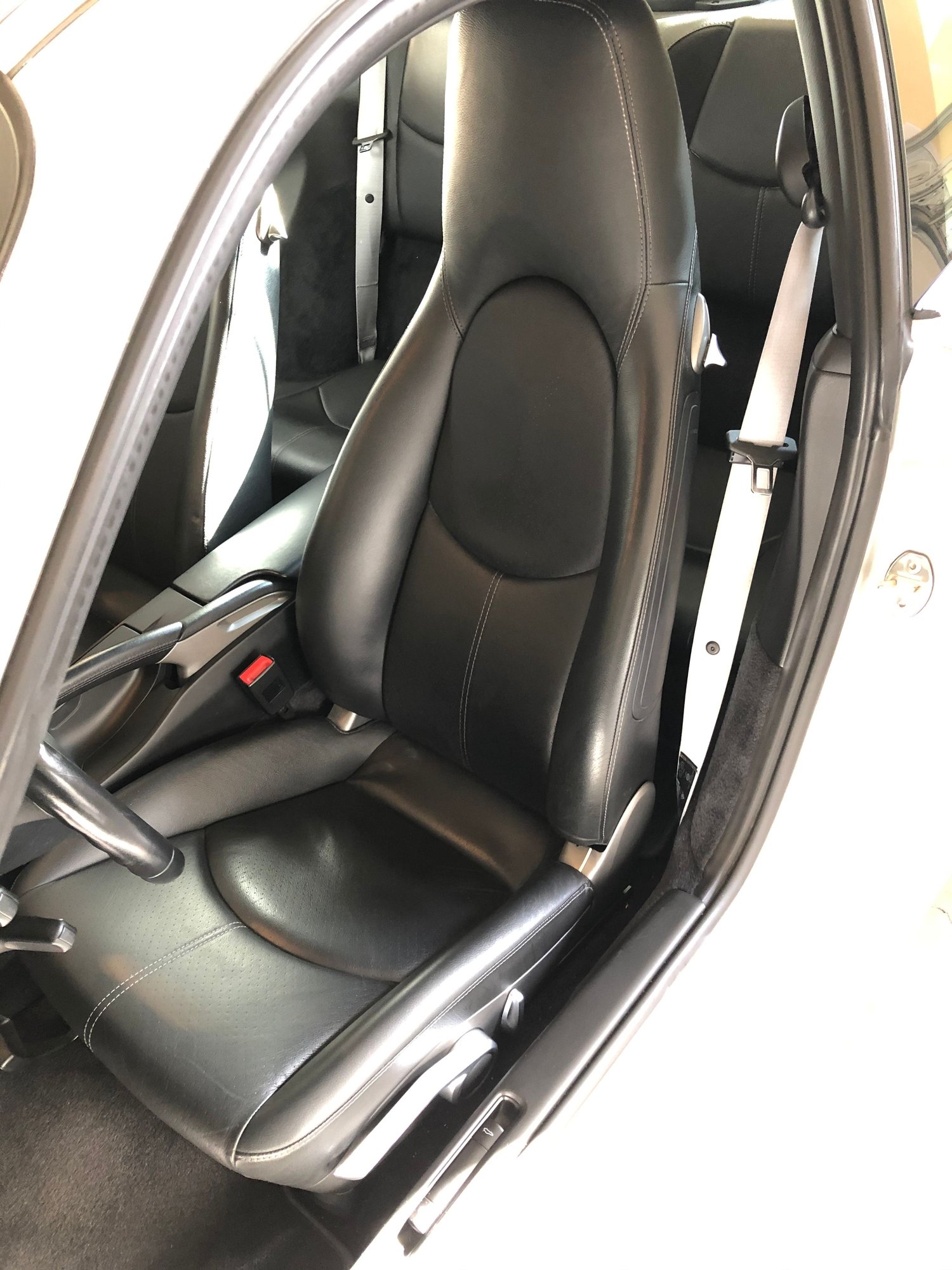 2009 Porsche 911 - 2009 Porsche 911 Carrera coupe, 6 speed manual transmission, 74,400 miles - Used - VIN WP0AA29969S707345 - 74,400 Miles - 6 cyl - 2WD - Manual - Coupe - Silver - Chapel Hill, NC 27517, United States
