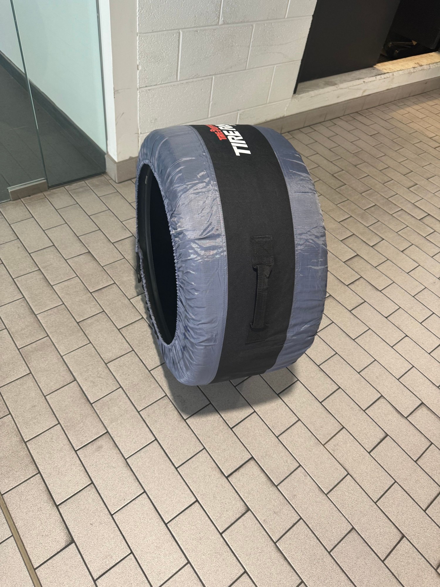 Wheels and Tires/Axles - Pirelli PZero Winter 315/30R21 Tires (2) & Pirelli PZero Winter 255/35/R20 (2) - Used - 2022 to 2024 Porsche 911 - Bethesda, MD 20817, United States