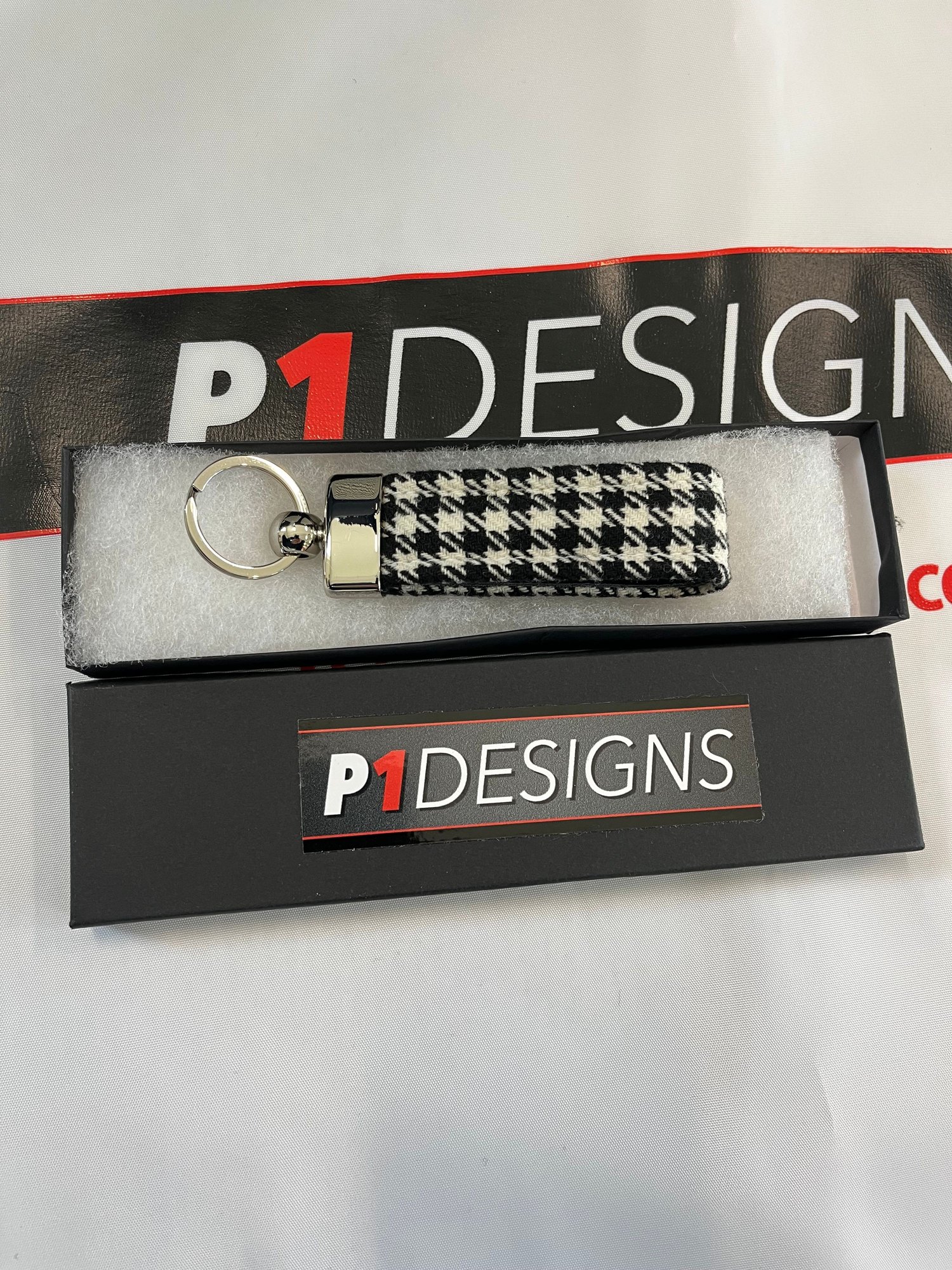 Interior/Upholstery - P1 Design Inserts (New) For 991/718/981 LWB - Pepita - New - 0  All Models - Rye, NH 03871, United States