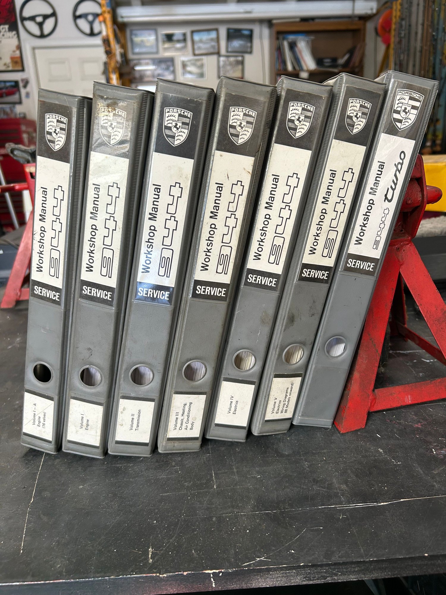 Accessories - Set of 7 944 workshop manuals - Used - 1982 to 1989 Porsche 944 - Yucaipa, CA 92399, United States