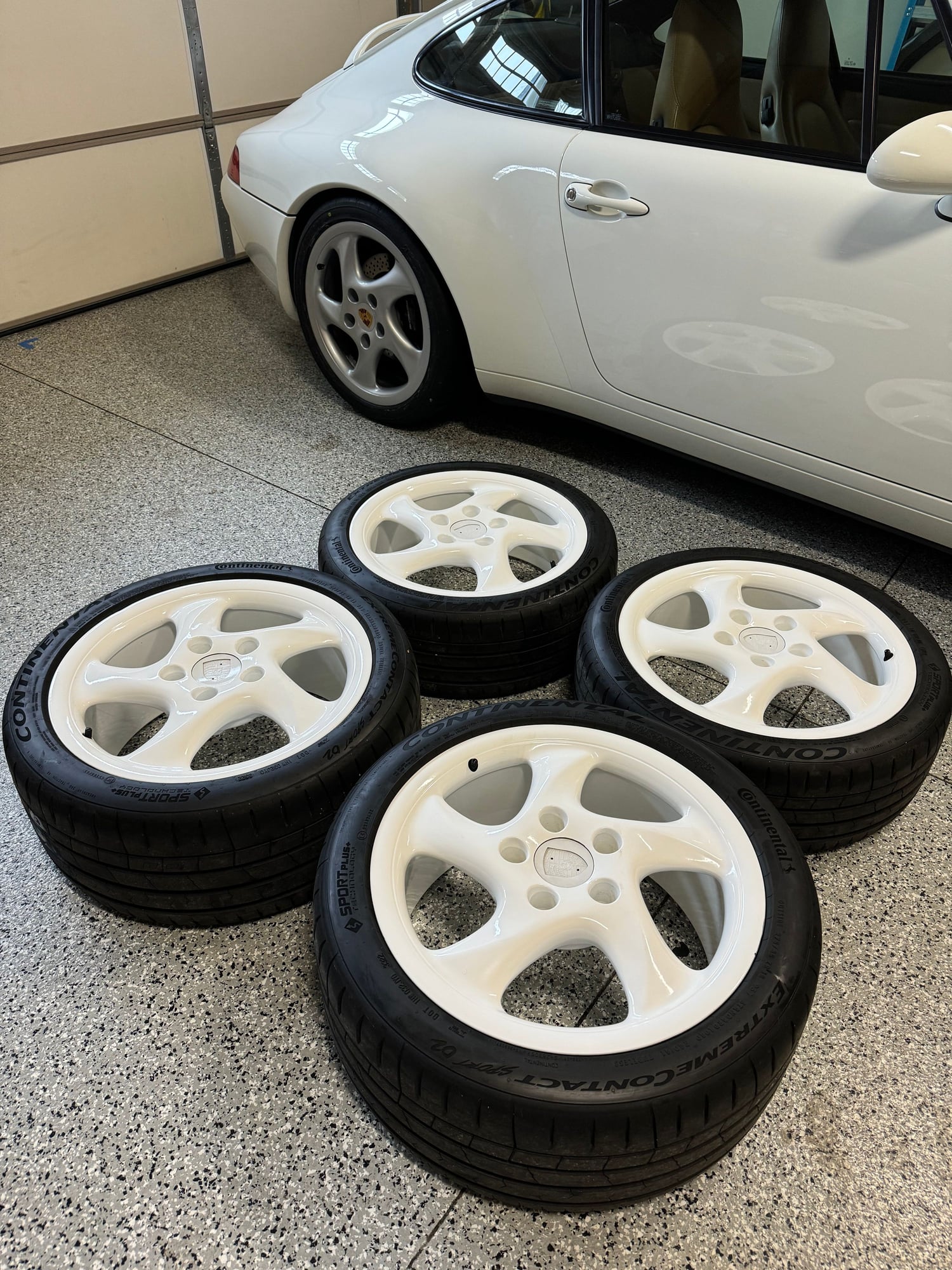 Wheels and Tires/Axles - White Twists for Sale - Used - -1 to 2025  All Models - Nashville, TN 37205, United States
