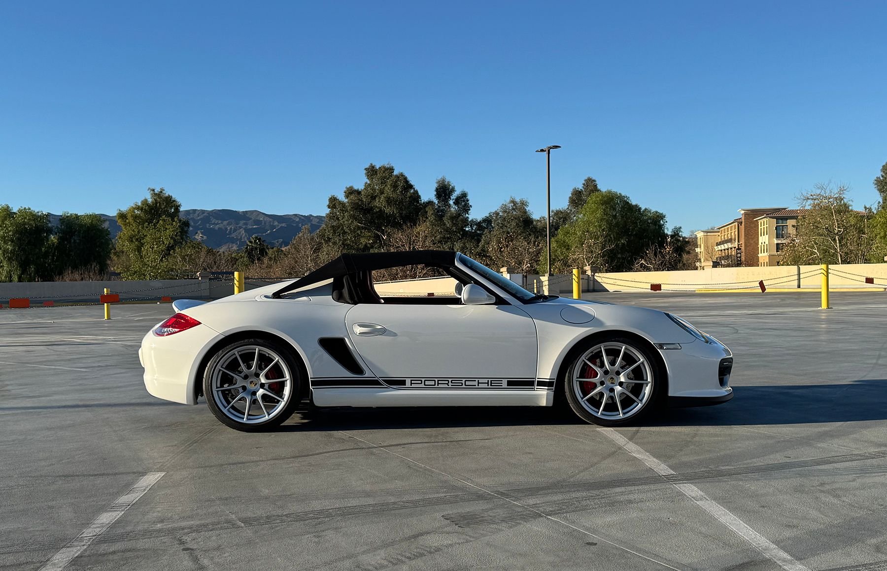 2011 Porsche Boxster - 2011 Boxster Spyder for sale - white on red manual w/ carbon buckets 15.8k miles - Used - VIN wp0cb2a88bs745559 - 15,800 Miles - 6 cyl - 2WD - Manual - Convertible - White - Santa Clarita, CA 91355, United States