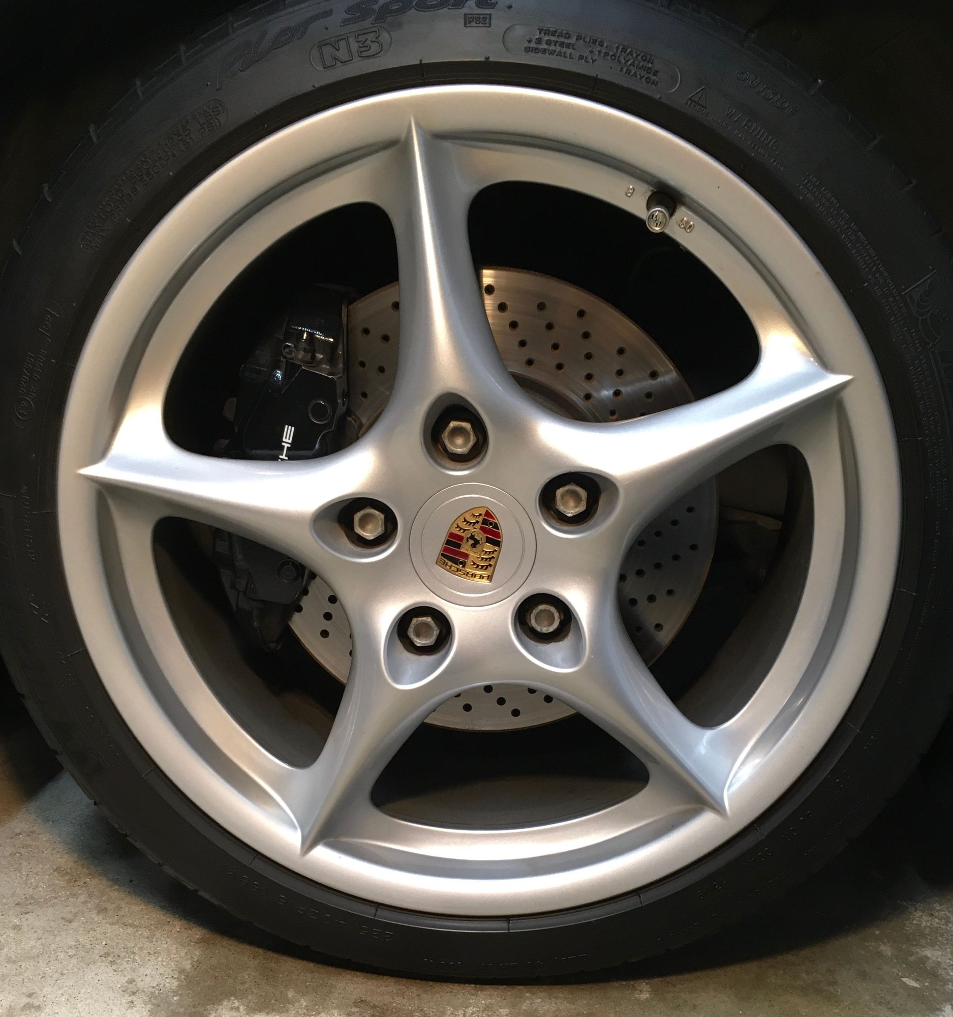 2002 Porsche 911 - 2002 Porsche 911 Carrera Cabriolet    41,025 miles - Used - VIN WP0CA29902S651272 - 41,025 Miles - 6 cyl - 2WD - Manual - Convertible - Gray - Racine, WI 53402, United States