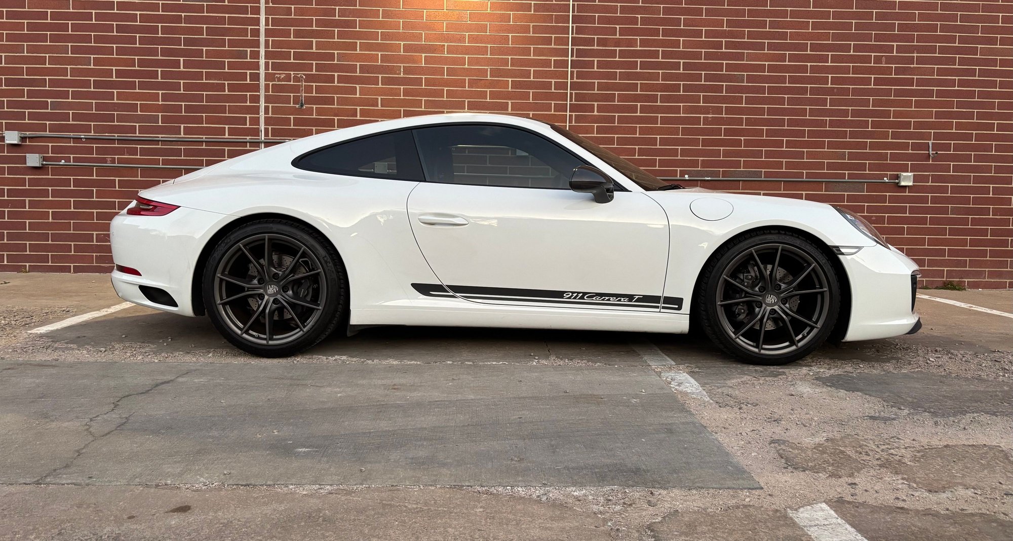 2019 Porsche 911 - 2019 Porsche 911 Carrera T, manual, ~22k miles - Used - Denver, CO 80211, United States