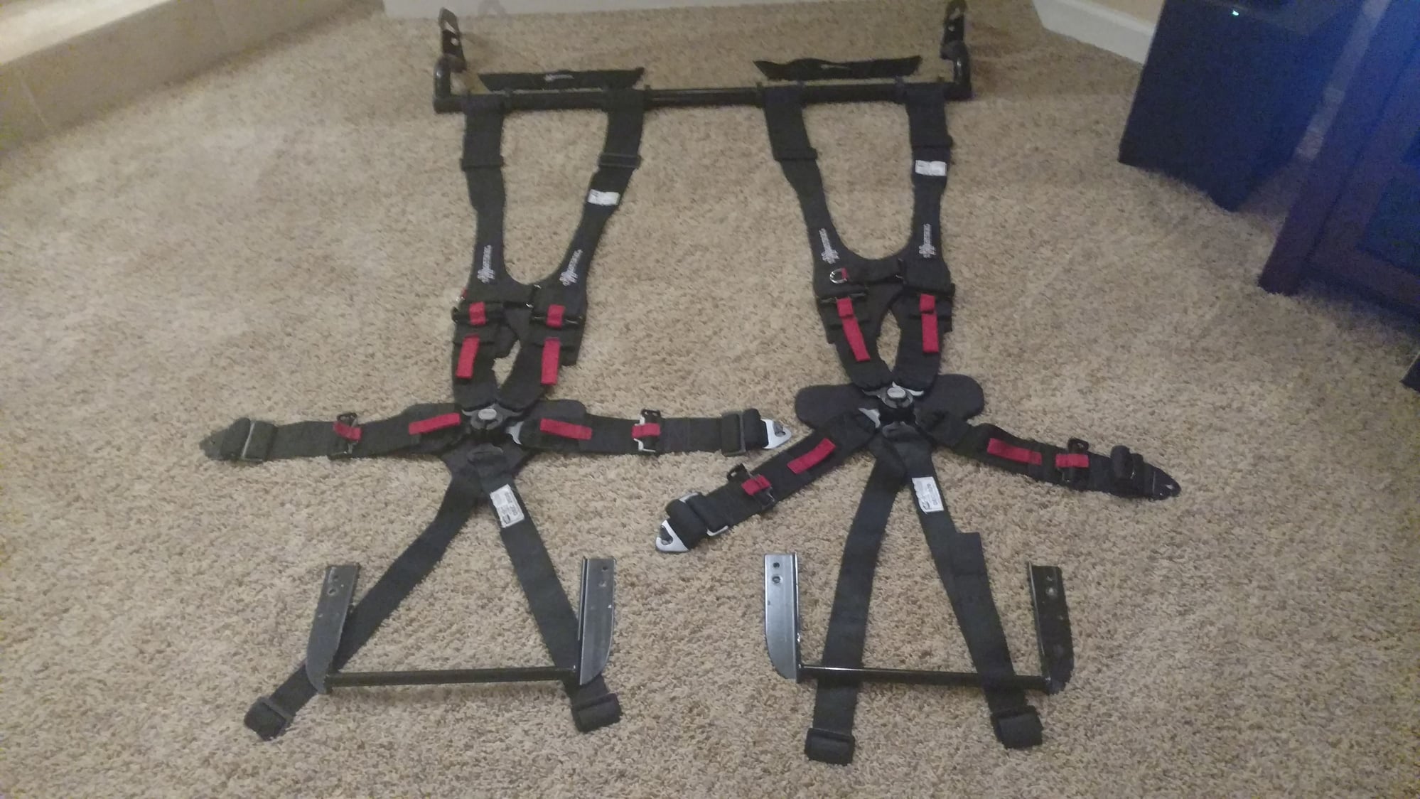 Miscellaneous - Complete 6 pt. Harness system for 981 Caymans with OEM seats - Used - 2014 to 2016 Porsche Cayman - Tampa, FL 33602, United States