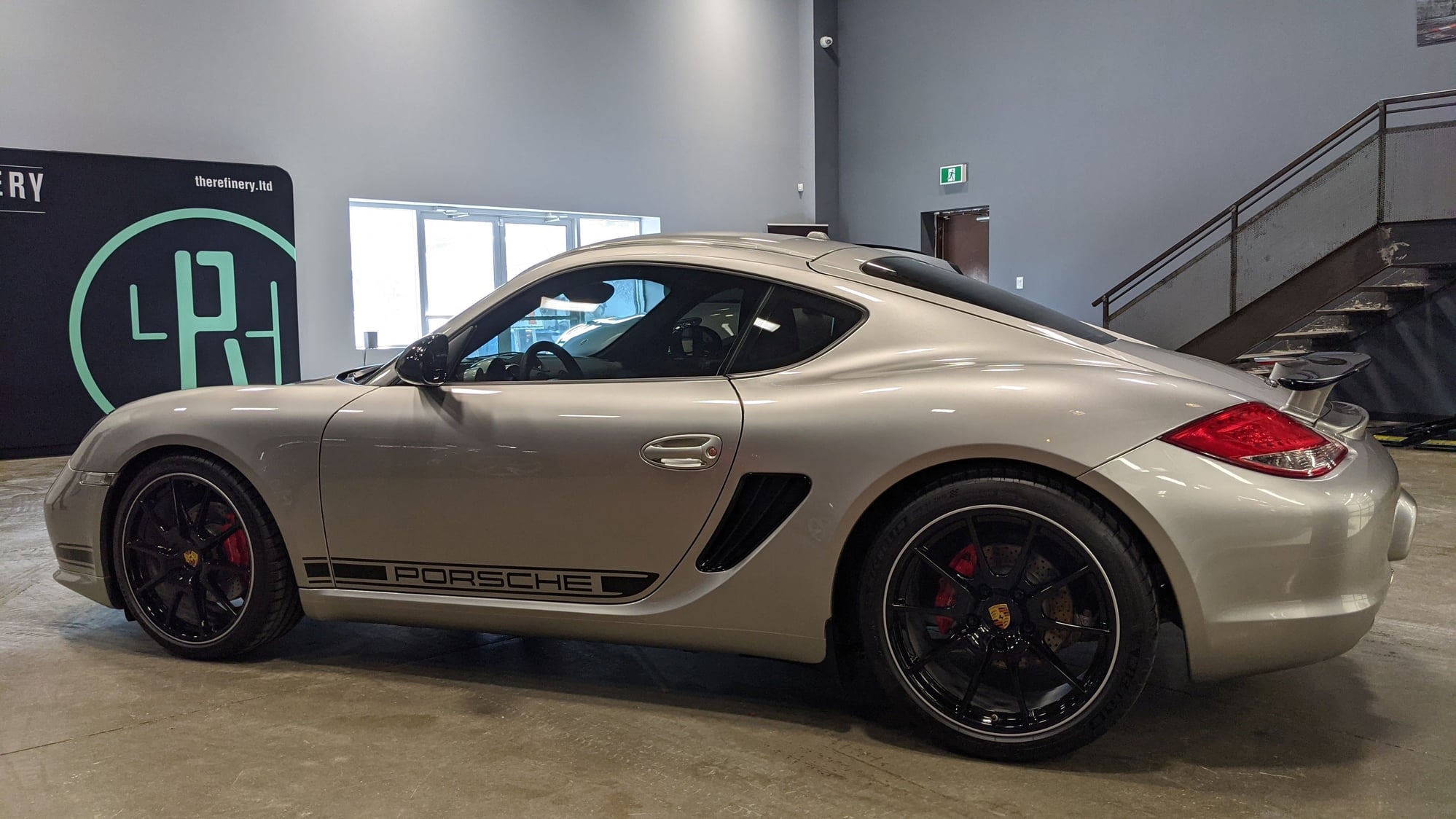 2012 Porsche Cayman -  - Used - VIN WP0AB2A81CS793543 - 18,650 Miles - 6 cyl - 2WD - Manual - Coupe - Silver - Buffalo, NY 14222, United States