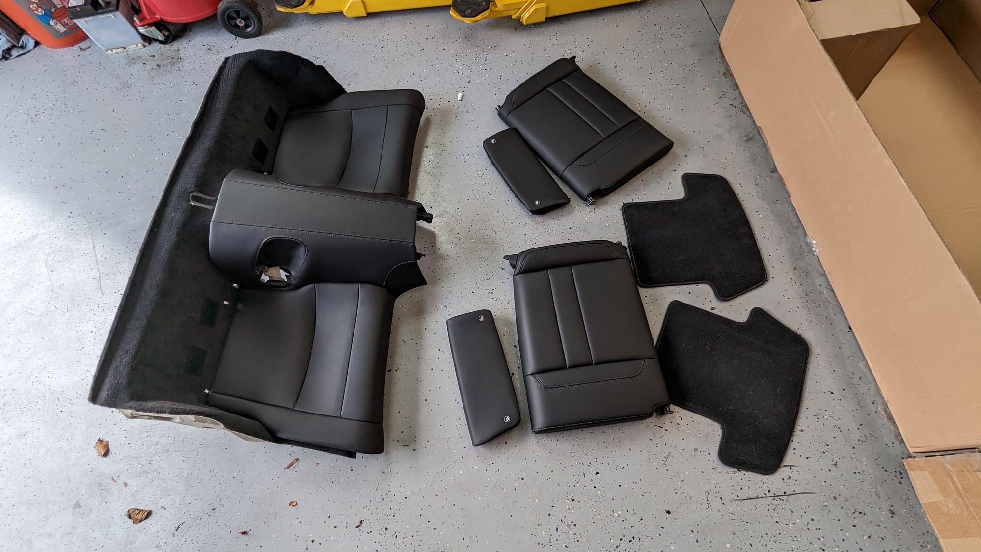 Accessories - Porsche 992 Rear Seat kit Black leather - Used - 2020 to 2024 Porsche 911 - Greensboro, NC 27455, United States