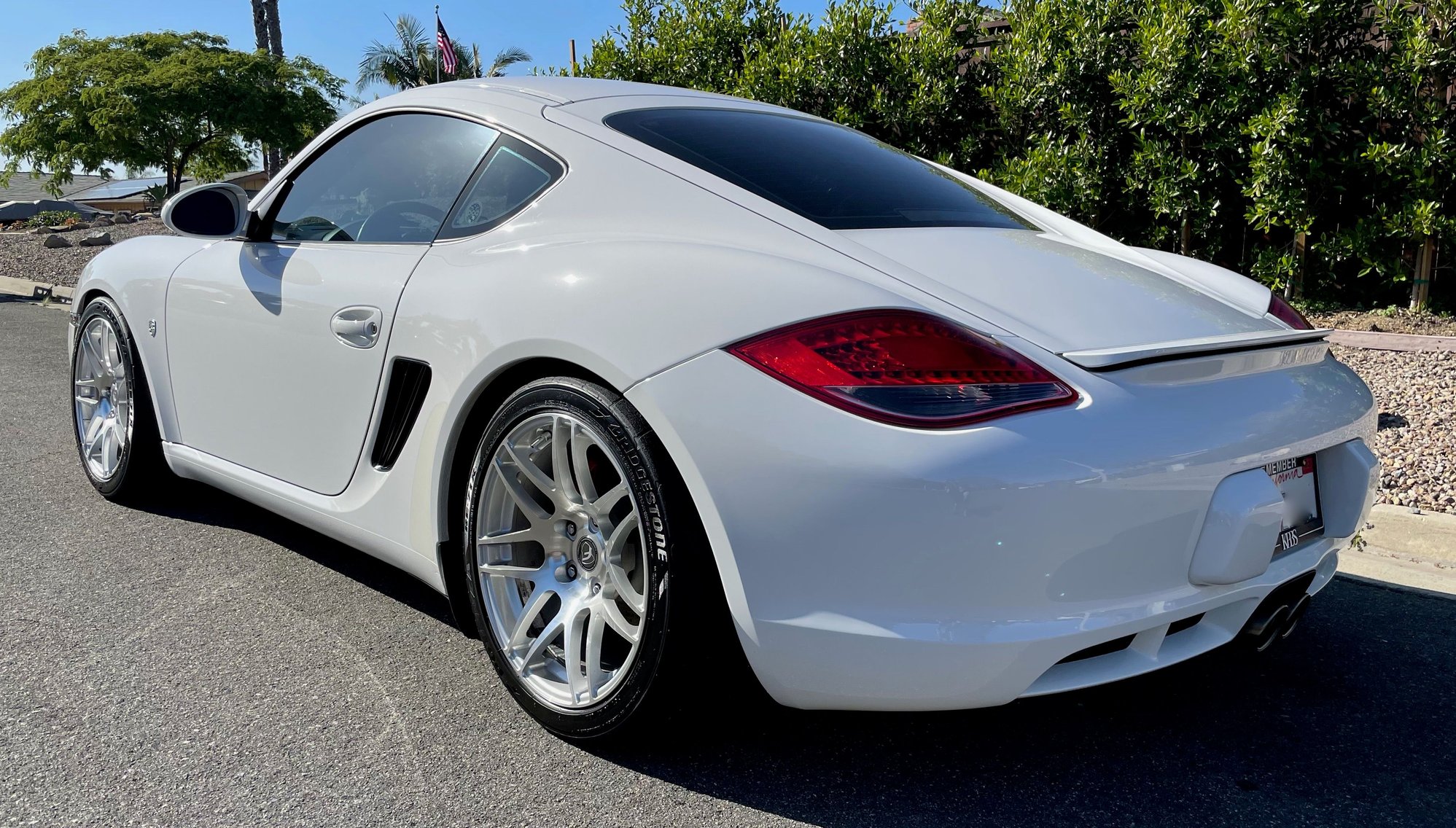 2010 Porsche Cayman - 2010 Cayman S w/ Sport Chrono - Used - VIN WP0AB2A87AU780605 - 6 cyl - 2WD - Automatic - Coupe - White - Oceanside, CA 92056, United States