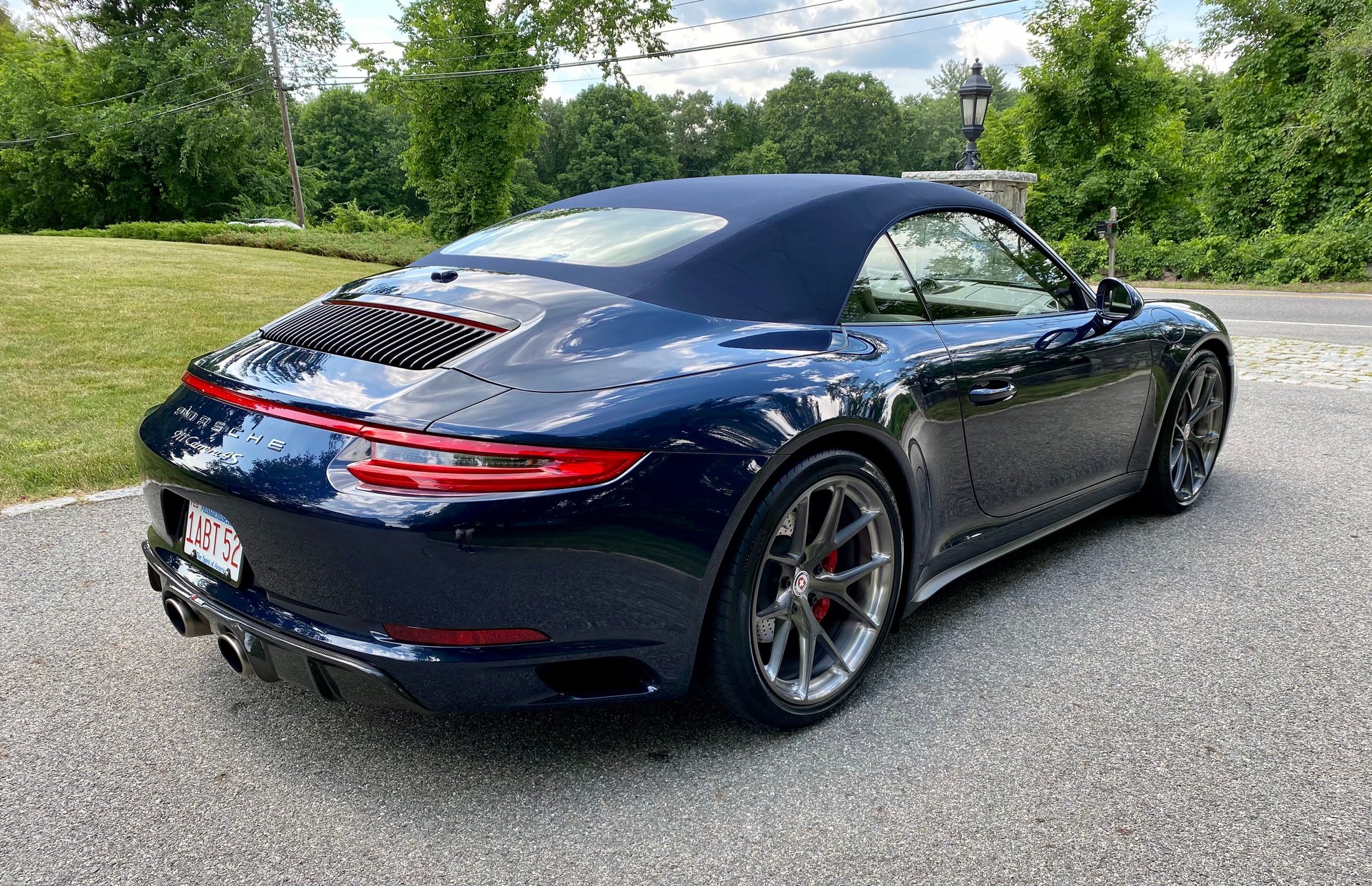 2017 Porsche 911 - 2017 Carrera 4S Cabriolet - Night Blue/Saddle Brown Full Leather - Used - VIN WP0CB2A97HS155807 - 19,650 Miles - 6 cyl - AWD - Automatic - Convertible - Blue - Sudbury, MA 01776, United States