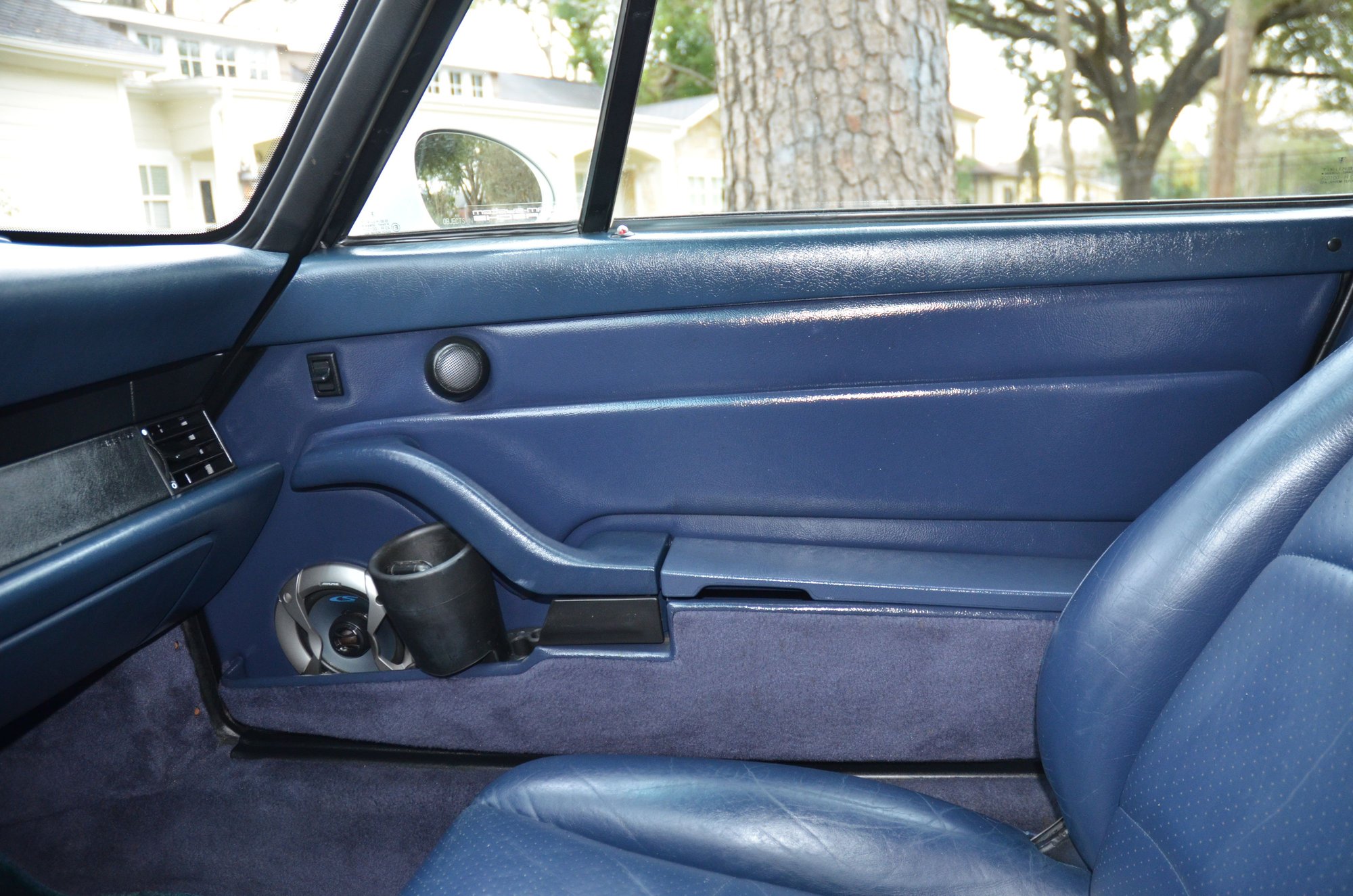 1995 Porsche 911 - 1995 Porsche 993 911 Carrera Cabriolet - Used - VIN WP0CA2998SS342228 - 53,500 Miles - 6 cyl - 2WD - Automatic - Convertible - White - Houston, TX 77024, United States