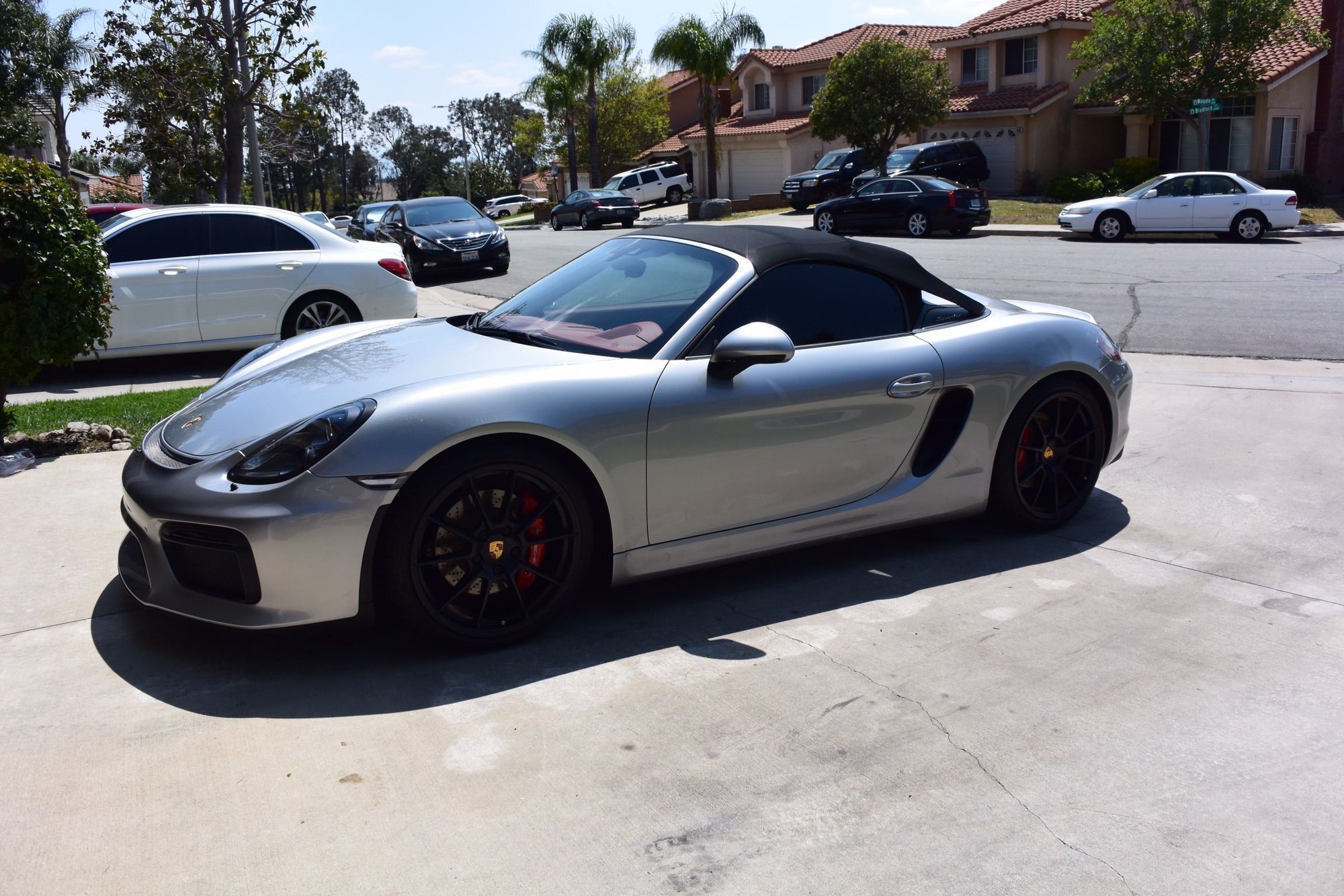2016 Porsche Boxster - 2016 Porsche Boxster Spyder - Used - VIN WP0CC2A82GS152669 - 7,670 Miles - 6 cyl - 2WD - Manual - Convertible - Silver - Alta Loma, CA 91701, United States