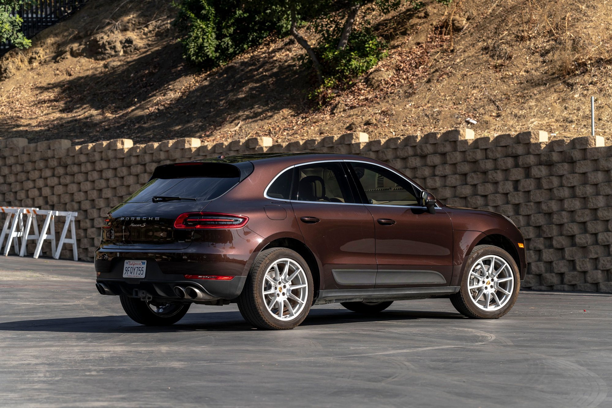 2016 Porsche Macan - 2016 Macan S - 67k miles - CPO active through Feb '25 - Used - VIN WP1AB2A5XGLB48538 - 67,000 Miles - 6 cyl - AWD - Automatic - SUV - Brown - Los Angeles, CA 90068, United States