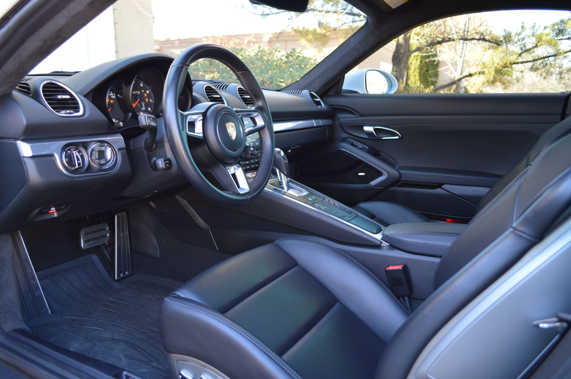 2019 Porsche 718 Cayman - FS: 2019 718 Cayman GTS - Used - VIN WP0AB2A88KS278182 - 14,700 Miles - 4 cyl - 2WD - Automatic - Coupe - White - Albuquerque, NM 87109, United States